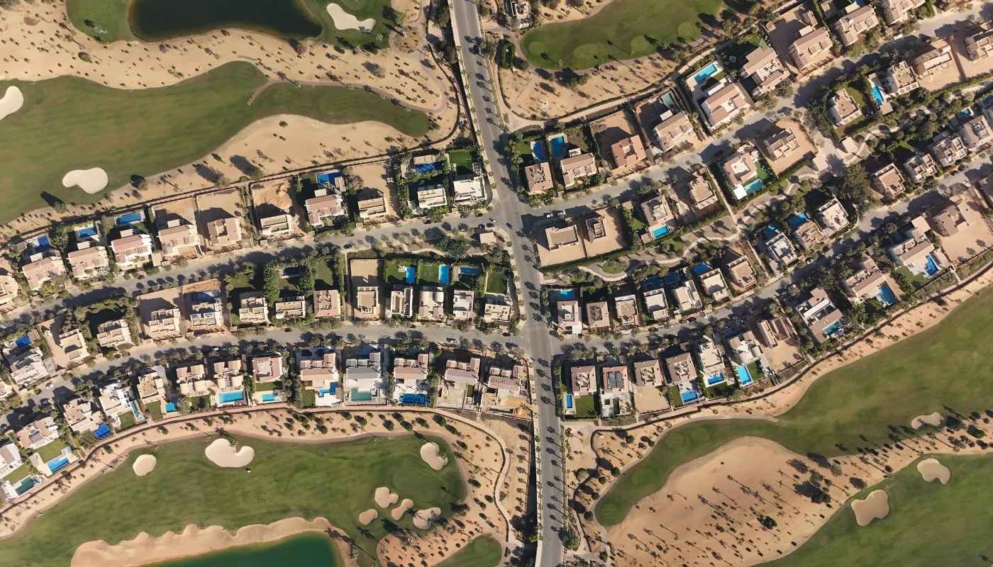 العربي للتطوير العقاري: الرؤية والتميز في المشروعات السكنية والتجارية مبنى شركة العربي للتطوير العقاري، يعكس الرؤية الحديثة والتميز في التصميم والتنفيذ