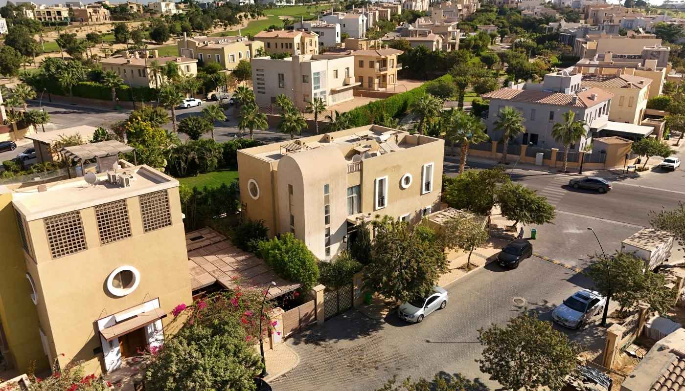 فلل وعمارات راقية في الشروق – مشروعات العربي للتطوير العقاري واجهة فلل وعمارات فاخرة في مدينة الشروق ضمن مشروعات العربي للتطوير العقاري